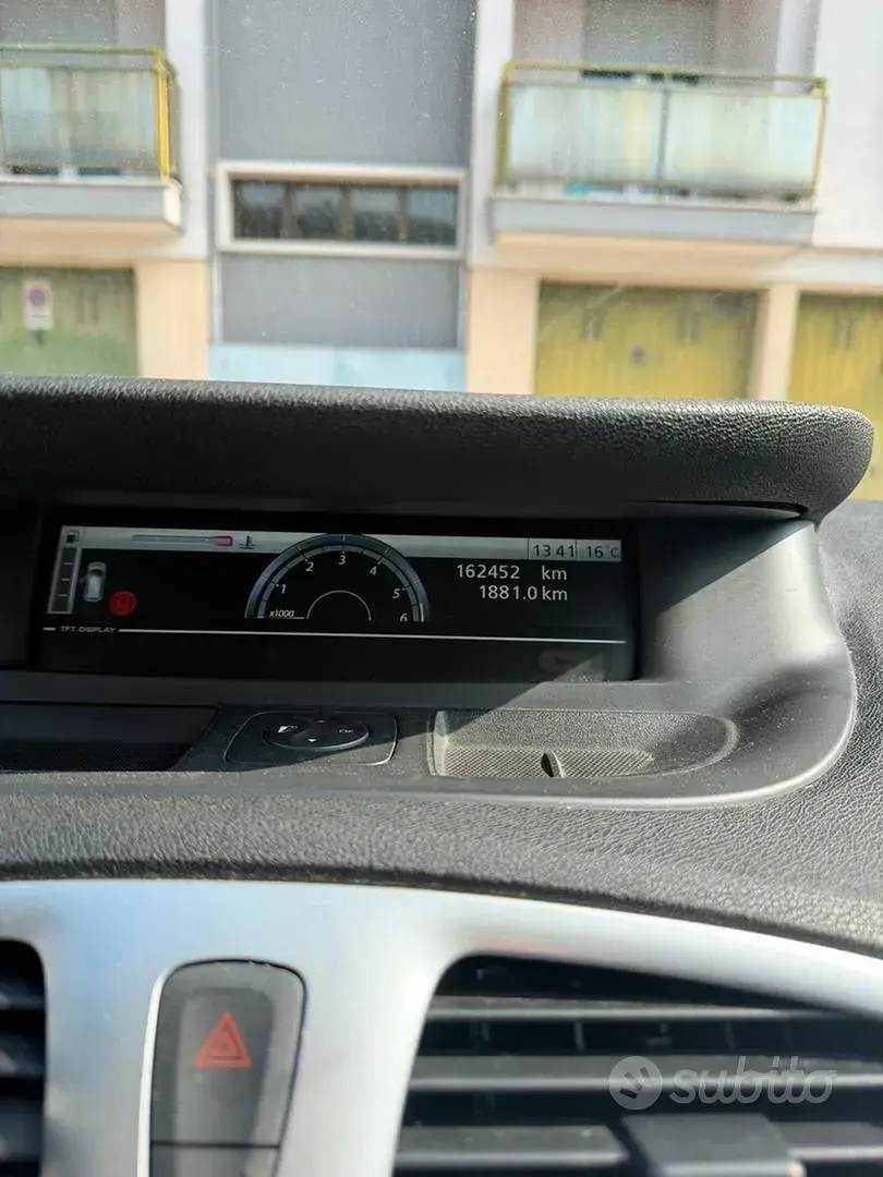 Usata Renault Scenic E-Tech 110 CV (80 kW) 2009 Nero Monovolume