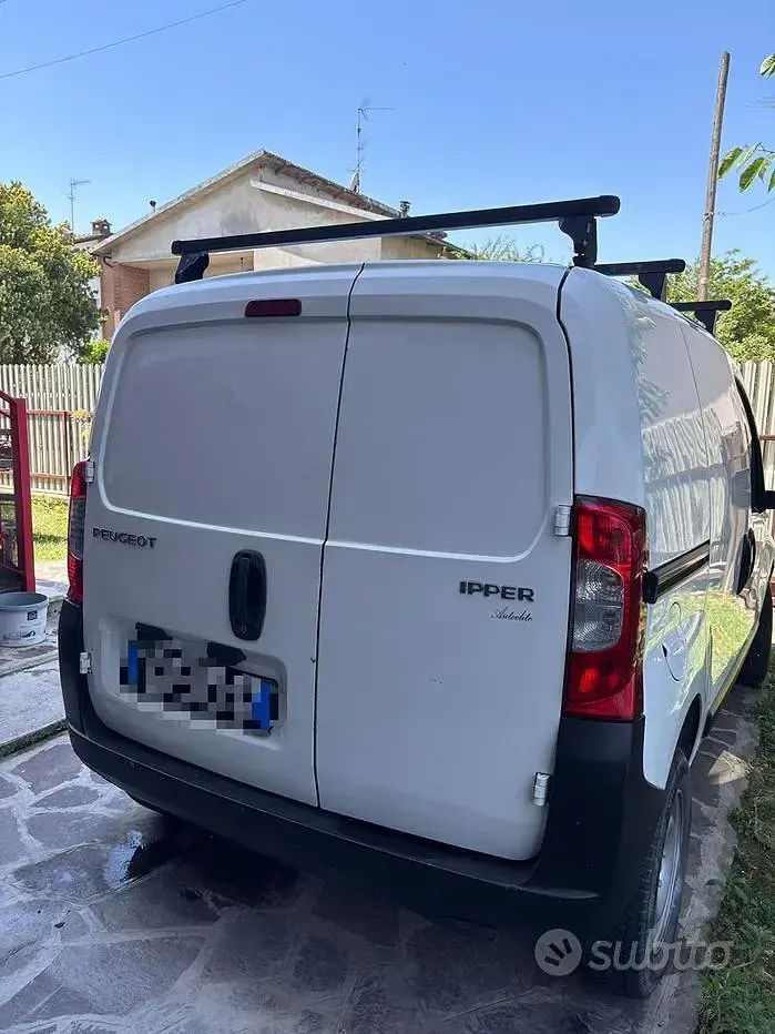 Usata Peugeot Bipper 75 CV (55 kW) 2010 Bianco Monovolume