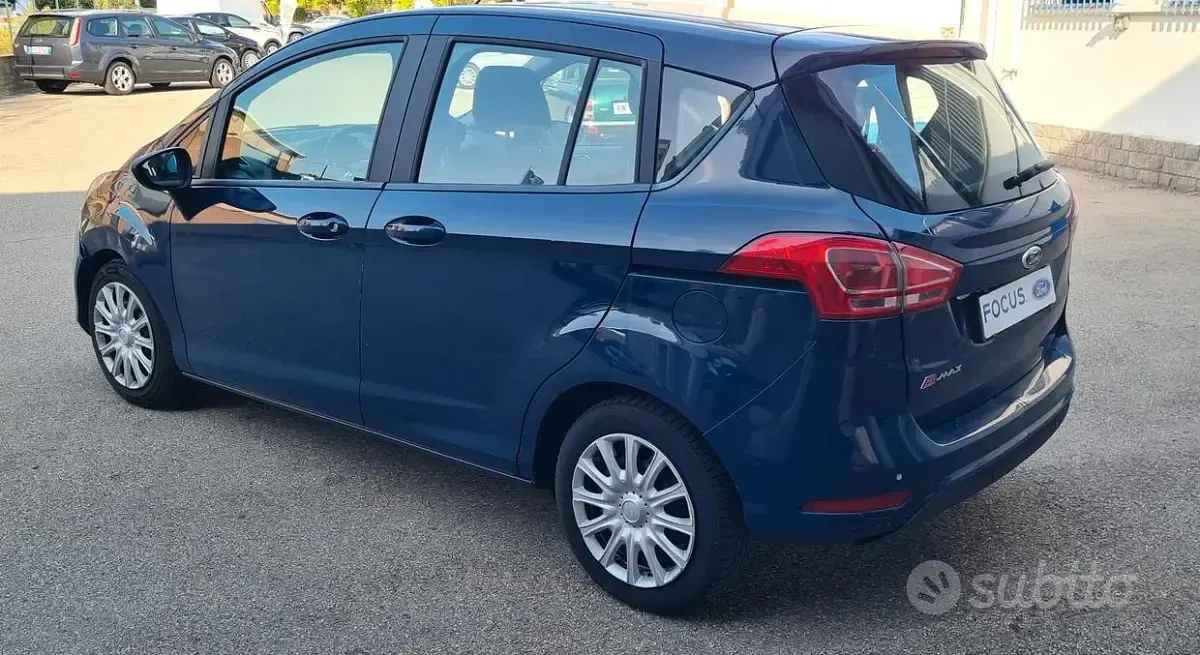 Usata Ford B-MAX 75 CV (55 kW) 2017 Blu/azzurro Monovolume