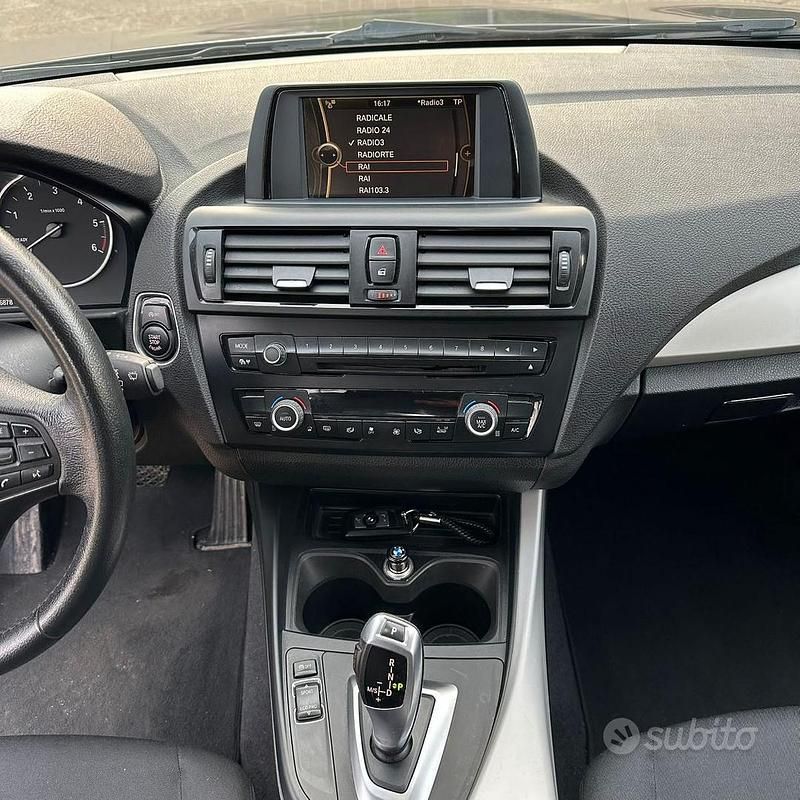 Usata BMW 118 143 CV (105 kW) 2014 Grigio Utilitaria