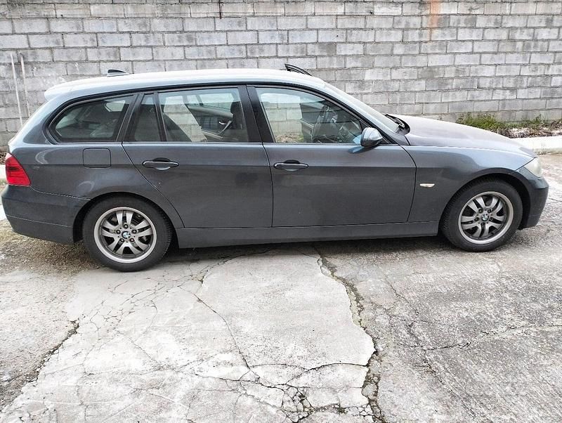 Usata BMW 320 Efficient Dynamics 177 CV (130 kW) 2007 Grigio Station wagon