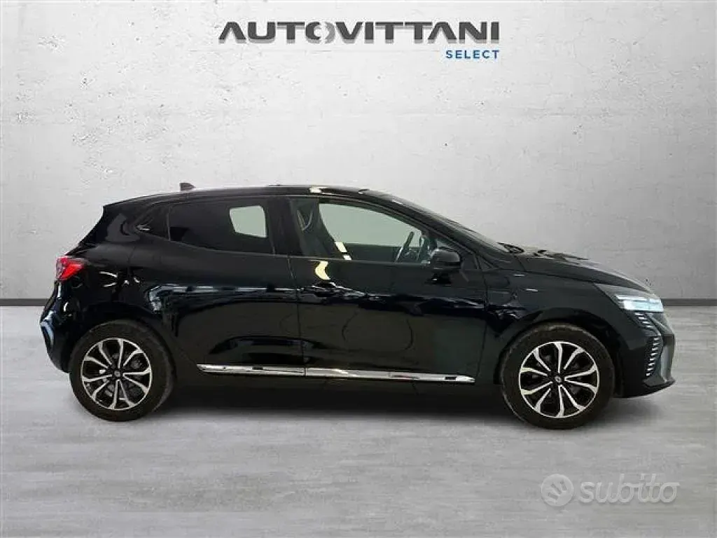 Usata Renault Clio Techno 91 CV (66 kW) 2024 Nero Utilitaria