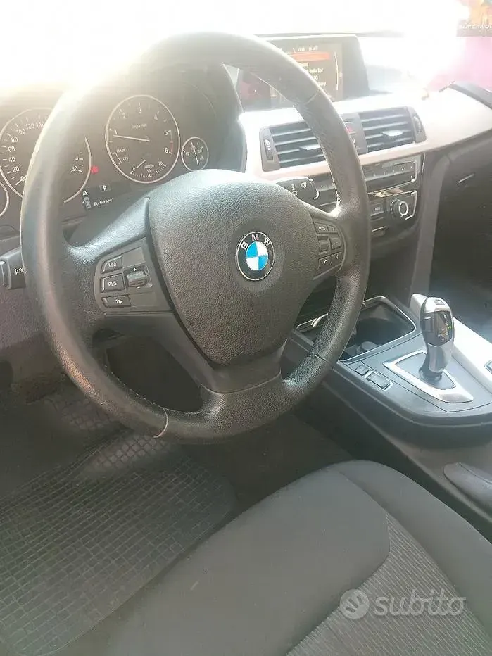 Usata BMW 318 143 CV (105 kW) 2016 Nero Station wagon