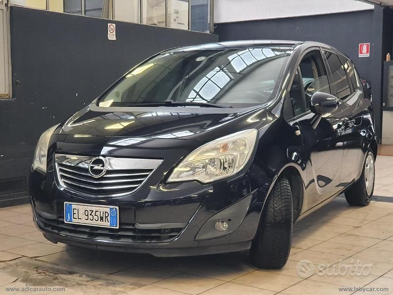 Usata Opel Meriva 120 CV (88 kW) 2012 Nero Monovolume