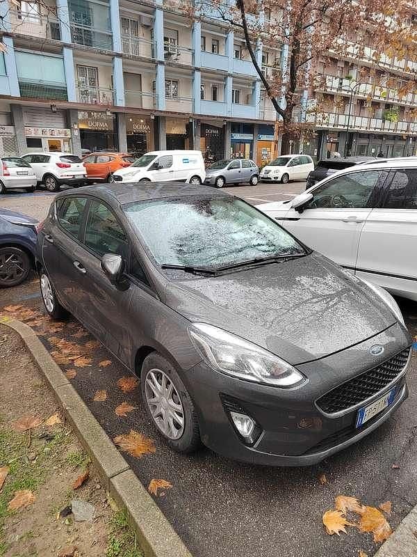 Usata Ford Fiesta 86 CV (63 kW) 2018 Grigio Berlina