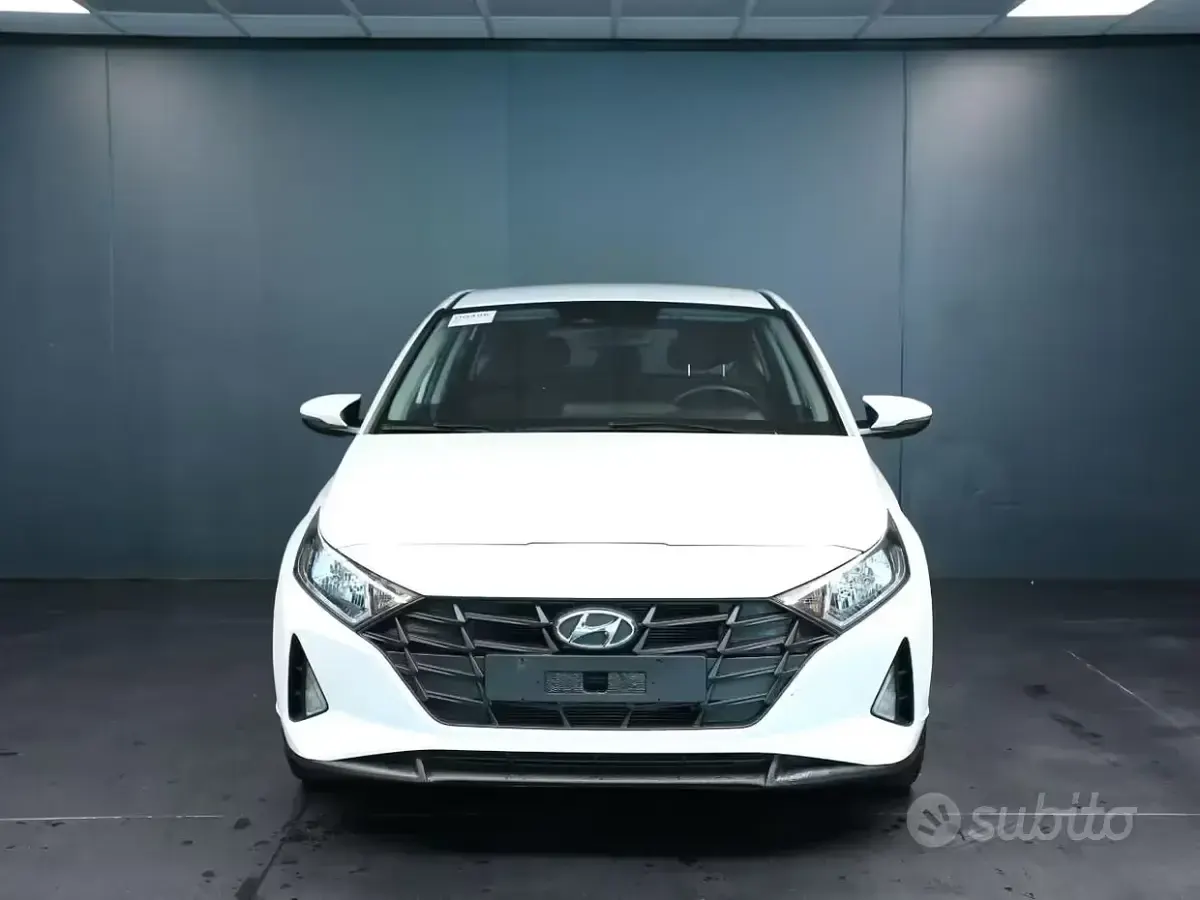 Usata Hyundai i20 84 CV (61 kW) 2023 Bianco Utilitaria