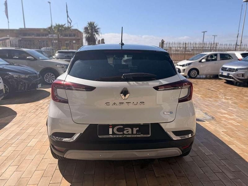 Usata Renault Captur Intens 92 CV (67 kW) 2021 Bianco SUV