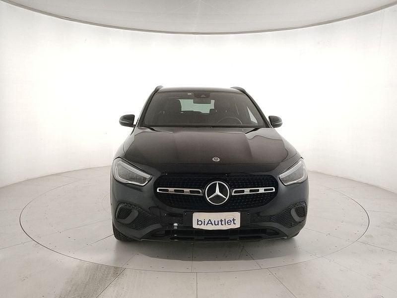 Usata Mercedes GLA200 150 CV (110 kW) 2021 Nero SUV