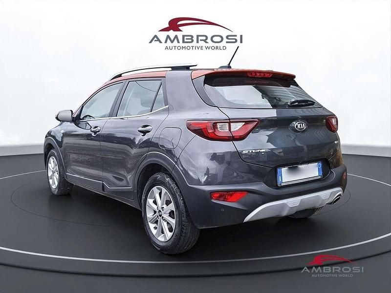 Usata Kia Stonic Style 120 CV (88 kW) 2019 Grigio SUV