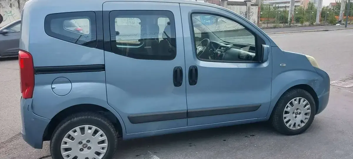 Usata Fiat Qubo Trekking 75 CV (55 kW) 2014 Blu/azzurro Monovolume