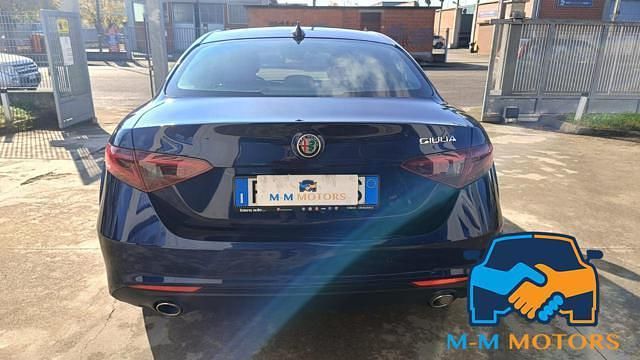 Usata Alfa Romeo Giulia Super 180 CV (132 kW) 2018 Blu Berlina