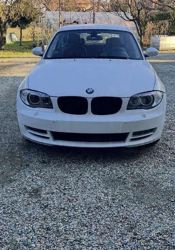 Usata BMW 120 Coupé 177 CV (130 kW) 2006 Bianco Coupé