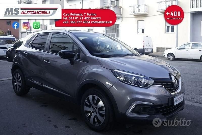 Grigio Usata 2018 Renault Captur Intens SUV | 9900 € (Ottimo prezzo) - Immagine 1/4