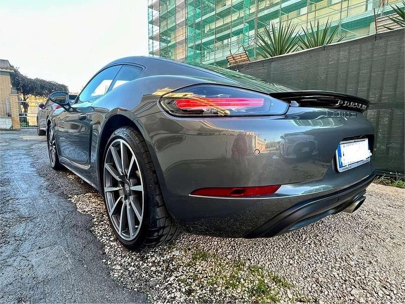 Usata Porsche 718 Cayman 299 CV (219 kW) 2018 Coupé