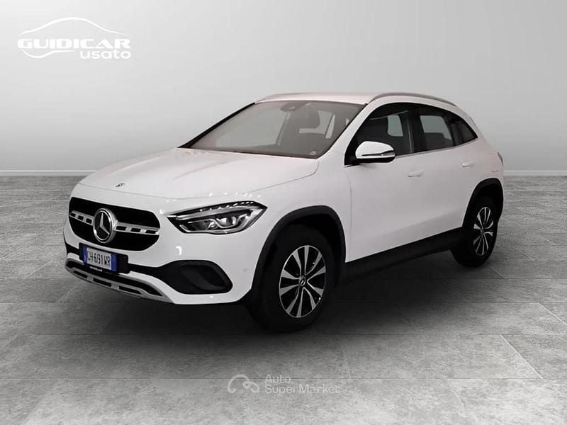 Usata Mercedes GLA180 116 CV (85 kW) 2022 Bianco SUV