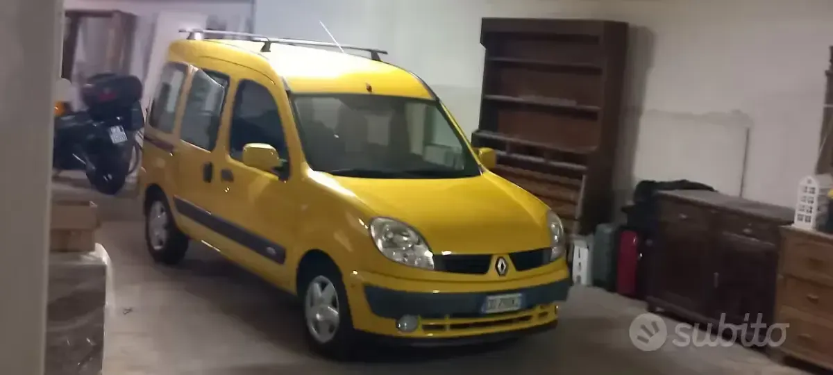 Usata Renault Kangoo 84 CV (61 kW) 2006 Giallo Monovolume