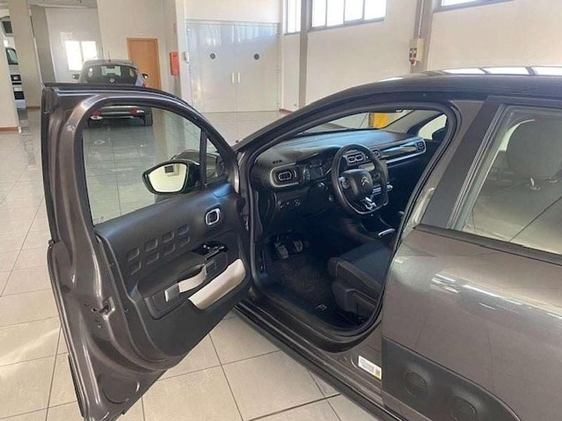 Usata Citroën C3 Shine 83 CV (61 kW) 2019 Bi color nero Utilitaria
