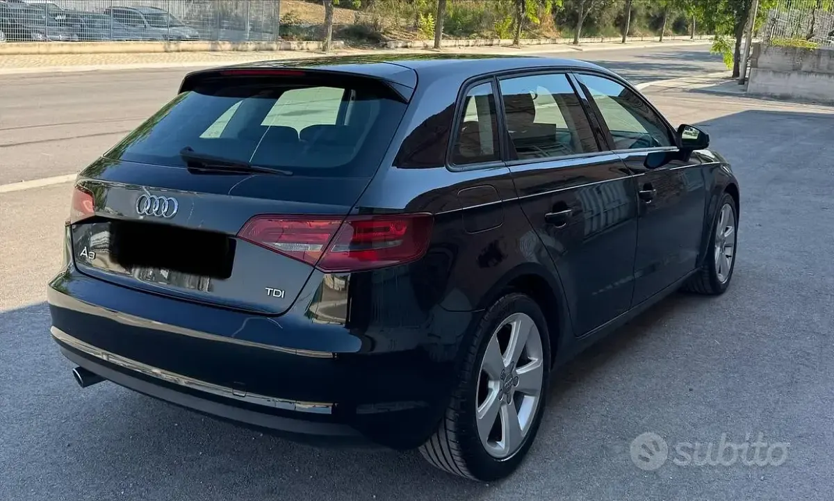 Usata Audi A3 Business 110 CV (80 kW) 2015 Nero Berlina