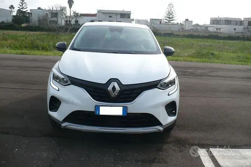 Usata Renault Captur Intens 101 CV (74 kW) 2021 Bianco SUV