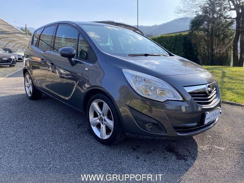 Usata Opel Meriva 101 CV (74 kW) 2010 Monovolume