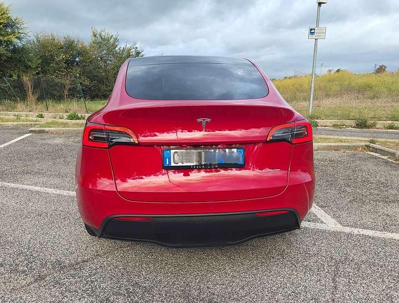 Usata Tesla Model Y 152 kW (208 CV) 2023 SUV