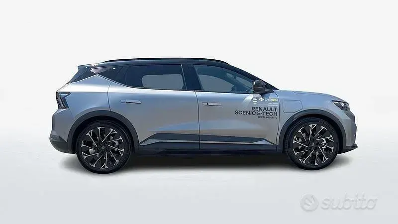 Usata Renault Scenic E-Tech Iconic 2024 Grigio SUV