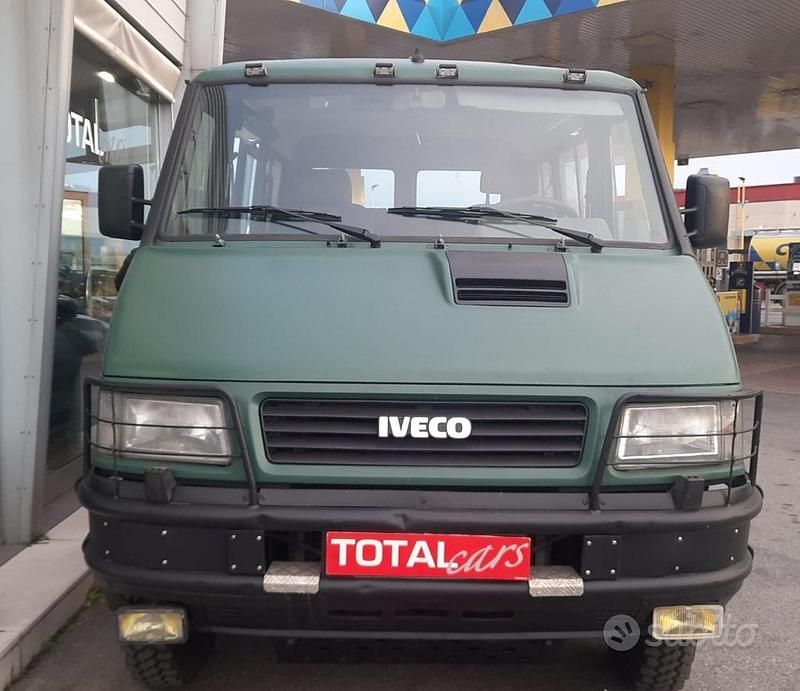 Usata Iveco Daily 103 CV (75 kW) 1994 Verde opaco pastello Station wagon