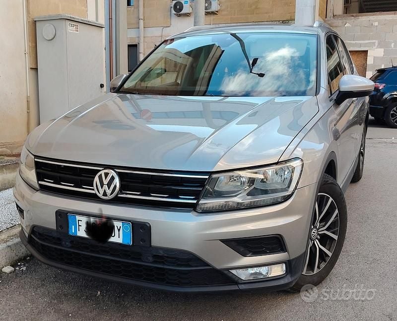 Grigio Usata 2017 VW Tiguan Business SUV | 16.200 € (Molto cara) - Immagine 1/3