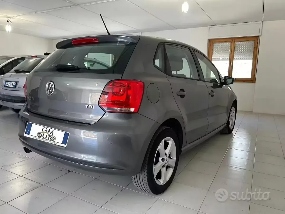 Usata VW Polo Comfortline 90 CV (66 kW) 2014 Grigio Berlina