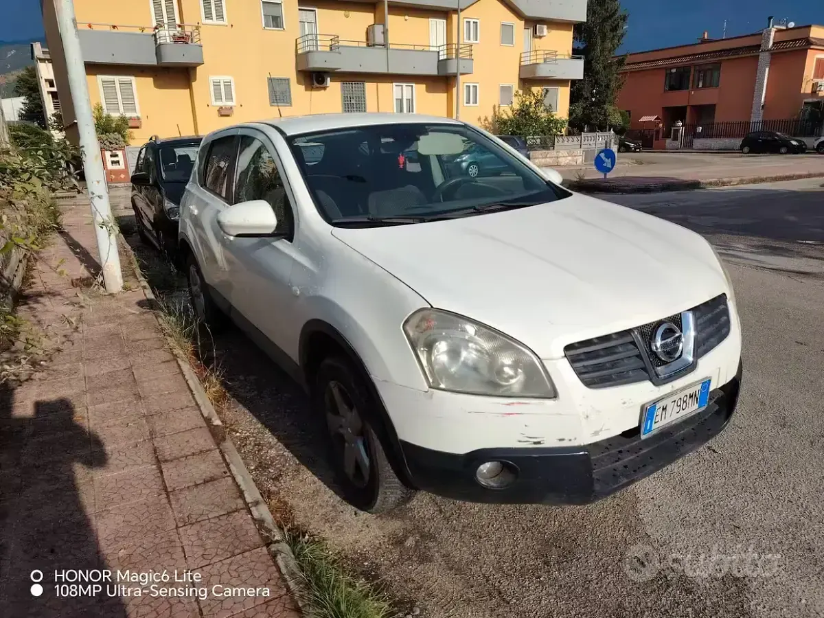 Usata Nissan Qashqai Visia 106 CV (77 kW) 2008 Bianco SUV
