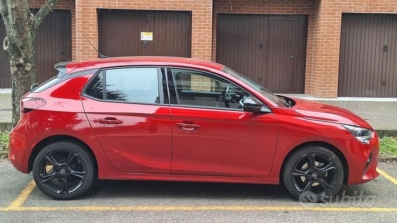 Usata Opel Corsa 75 CV (55 kW) 2023 Rosso Utilitaria