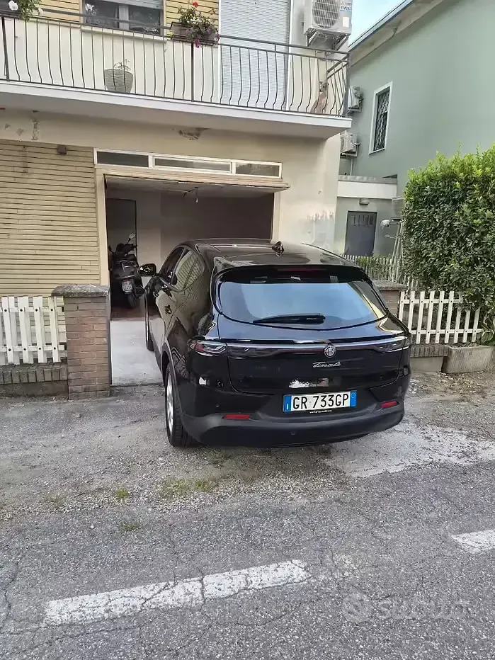 Usata Alfa Romeo Tonale Super 131 CV (96 kW) 2023 Nero SUV