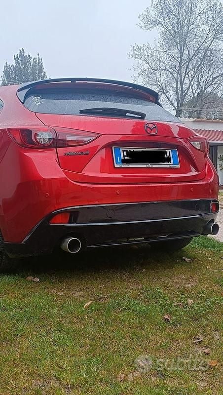 Usata Mazda 3 Exceed 150 CV (110 kW) 2014 Rosso Utilitaria