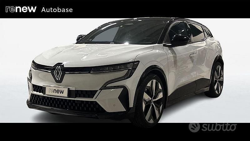 Bianco Usata 2022 Renault Megane E-Tech Techno Berlina | 25.450 € (Buon prezzo) - Immagine 1/4
