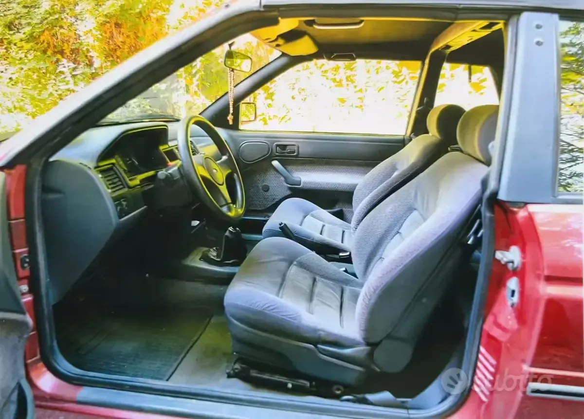 Usata Ford Escort Cabriolet 1991 Cabrio