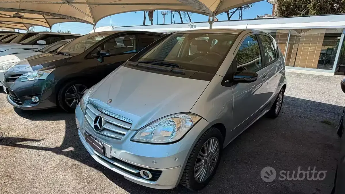 Usata Mercedes A180 Elegance 95 CV (69 kW) 2010 Grigio Berlina