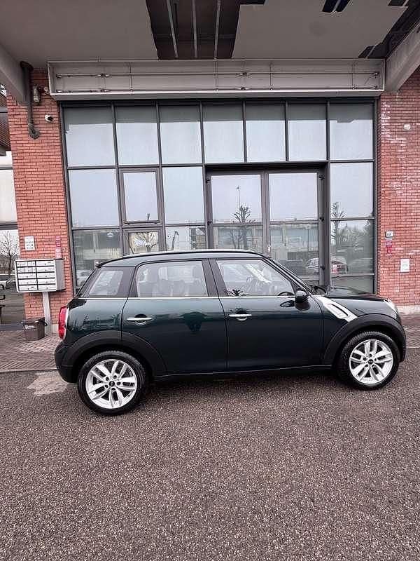 Usata Mini Countryman 122 CV (89 kW) 2012 Verde SUV