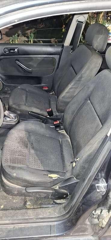 Usata VW Golf IV 101 CV (74 kW) 2002 Berlina