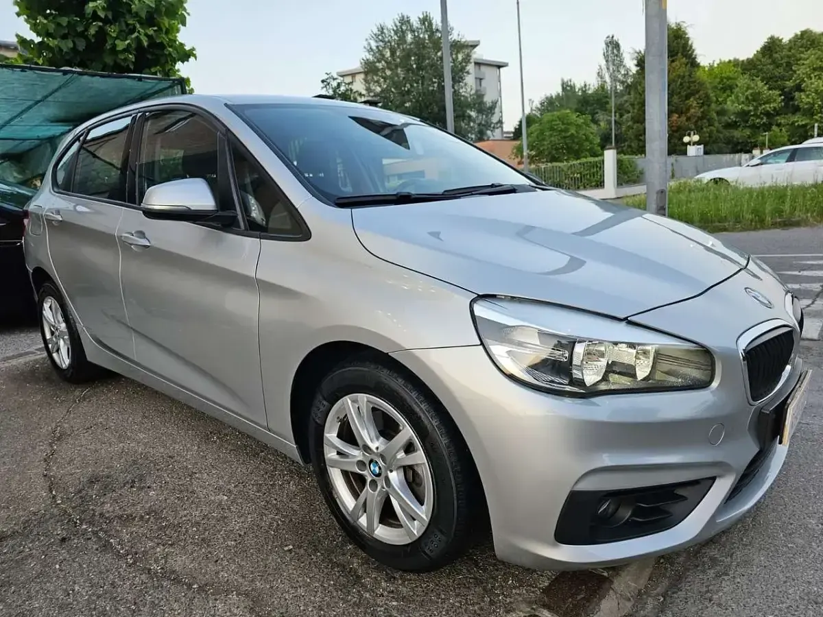 Usata BMW 216 Active Tourer 116 CV (85 kW) 2015 Argento Monovolume