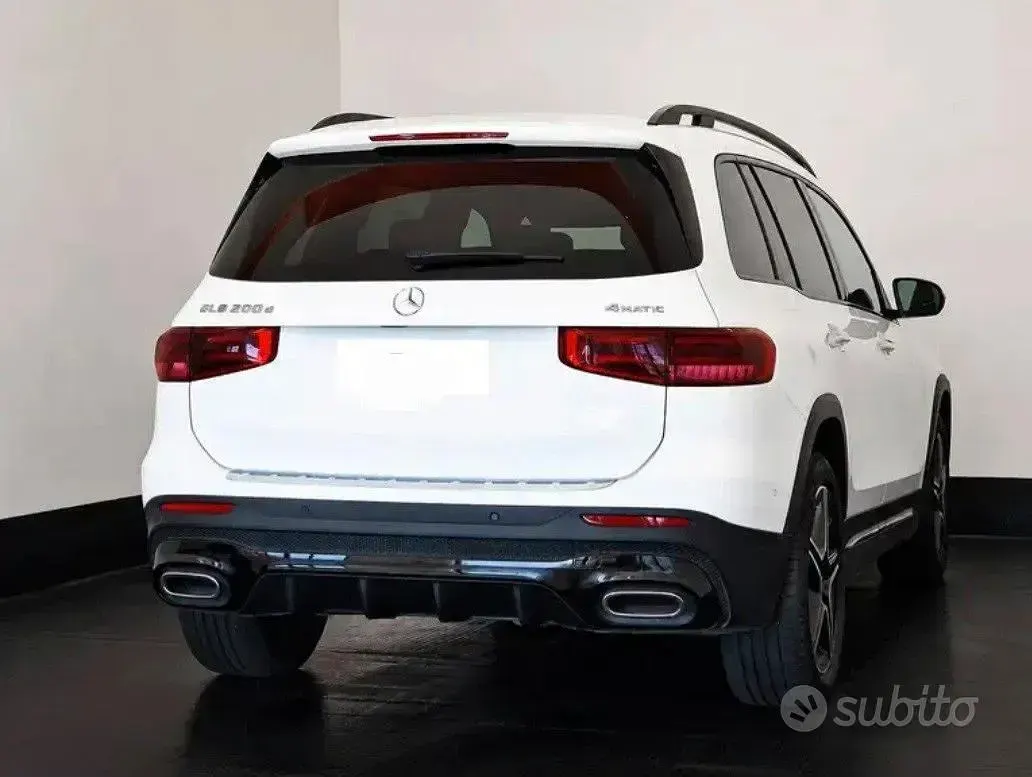 Usata Mercedes GLB200 AMG line 150 CV (110 kW) 2024 Bianco SUV