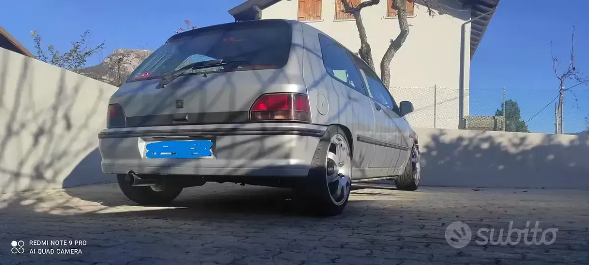 Usata Renault Clio 137 CV (100 kW) 1992 Grigio Utilitaria