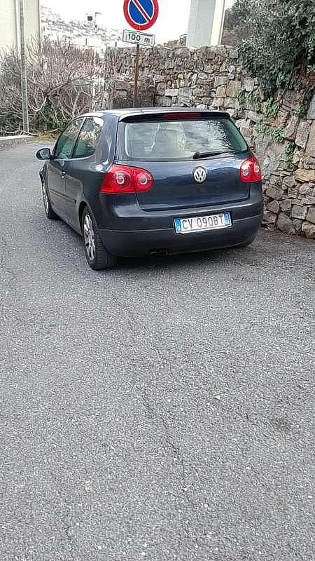 Usata VW Golf IV Sportline 140 CV (102 kW) 2005 Berlina