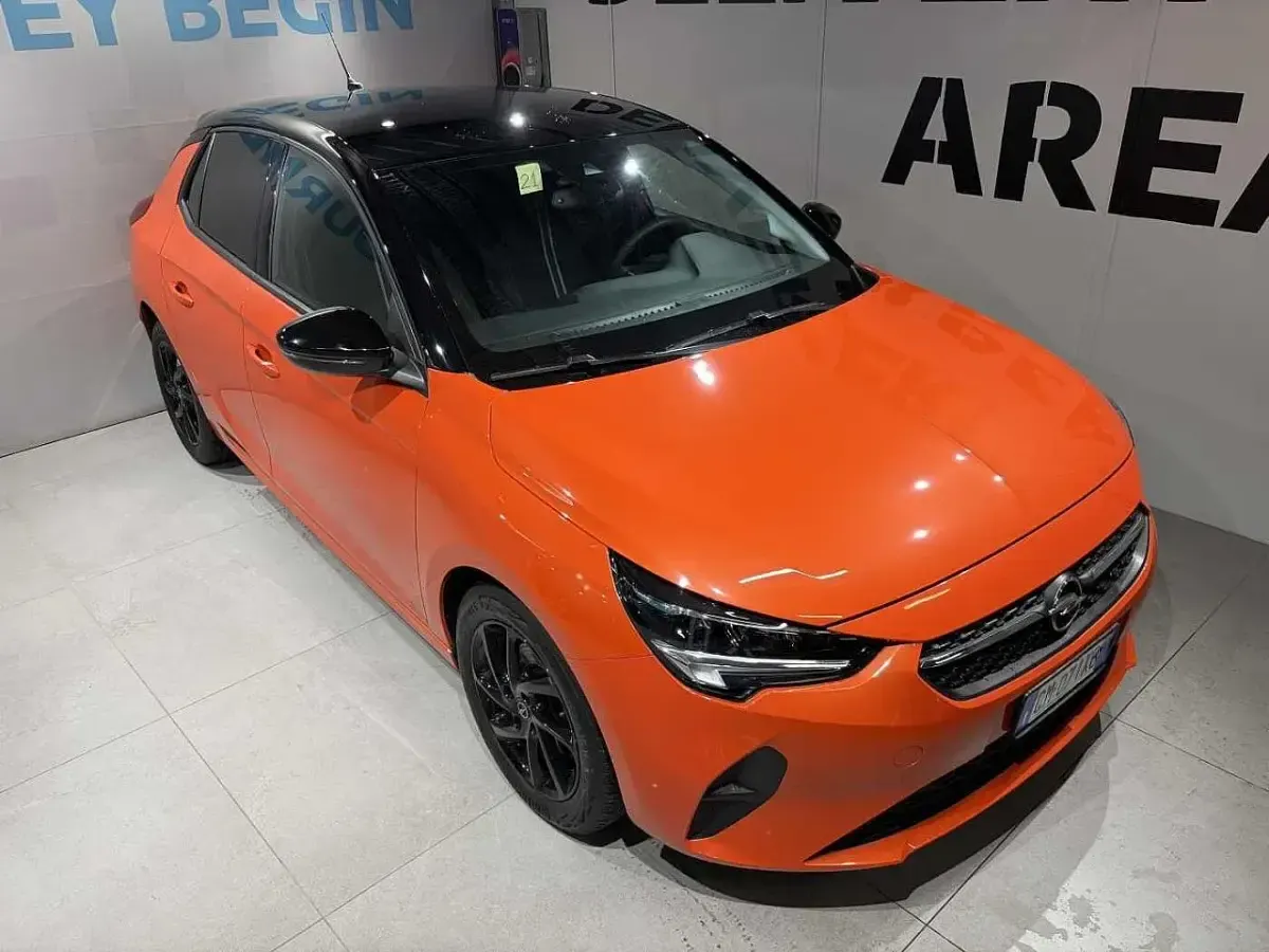Usata Opel Corsa Design & Tech 102 CV (75 kW) 2023 Utilitaria