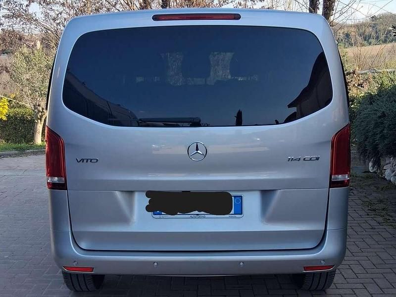 Usata Mercedes Vito 136 CV (100 kW) 2022 Argento Furgone