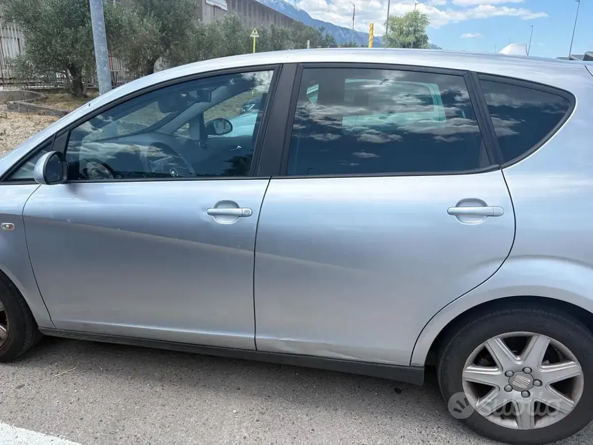 Usata Seat Altea 105 CV (77 kW) 2008 Grigio Monovolume