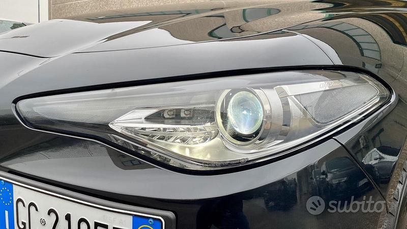 Usata Alfa Romeo Giulia Executive 160 CV (117 kW) 2020 Nero Berlina