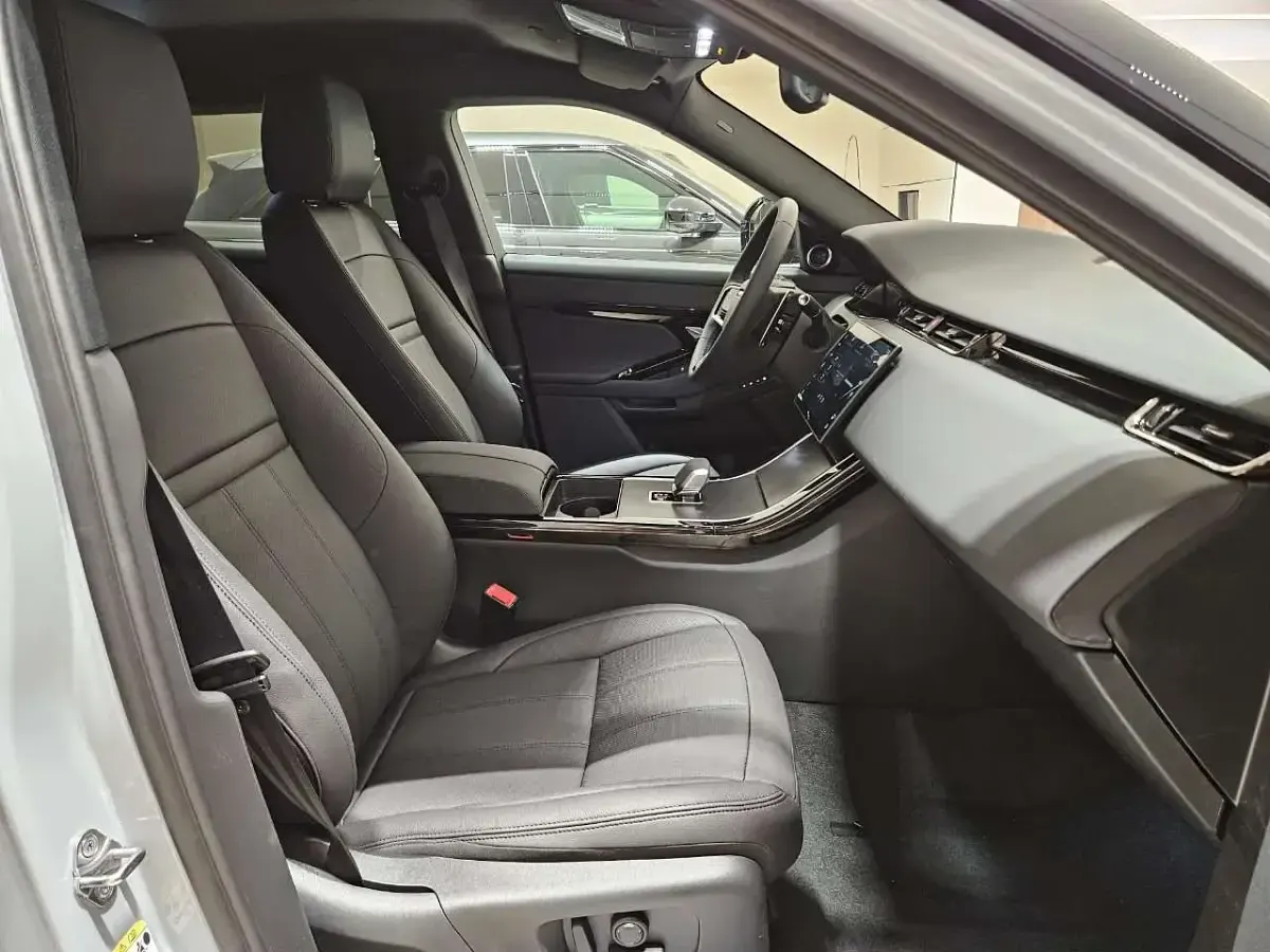 Nuova Land Rover Range Rover evoque SE Dynamic 163 CV (119 kW) 2026 Grigio SUV