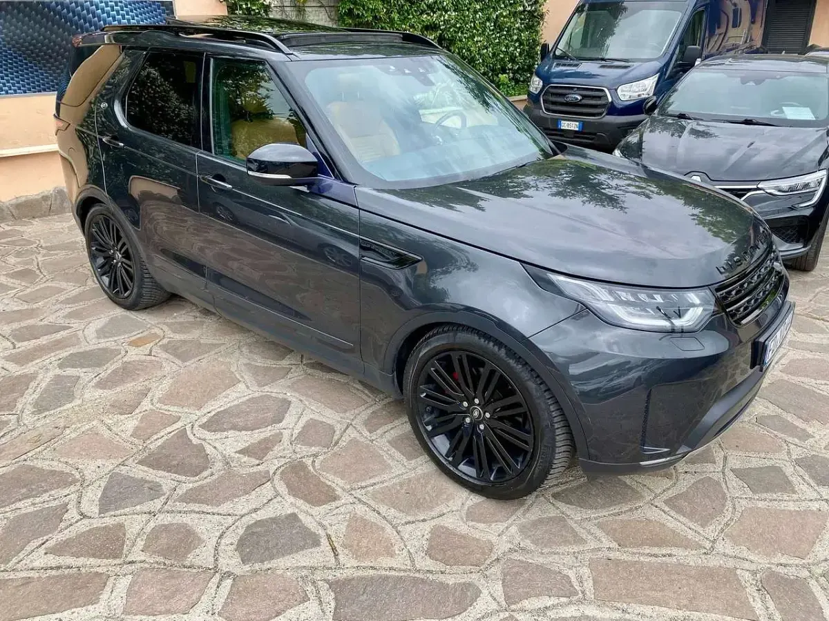 Usata Land Rover Discovery HSE Luxury 249 CV (183 kW) 2018 Grigio SUV
