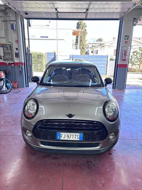 Usata Mini ONE 75 CV (55 kW) 2017 Utilitaria