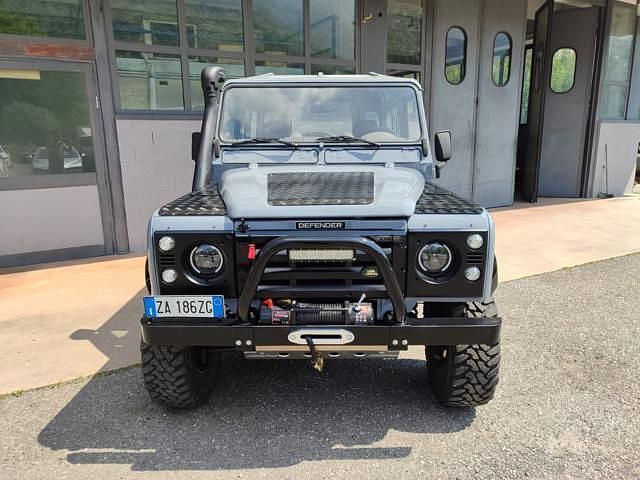 Usata Land Rover Defender 182 CV (133 kW) 1987 Grigio Utilitaria